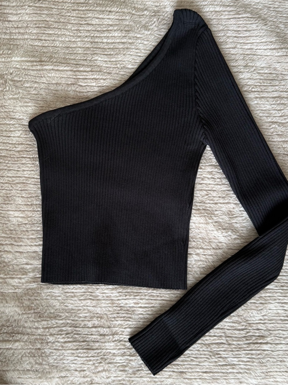 Forever 21 Black Ribbed One-Shoulder Crop Top